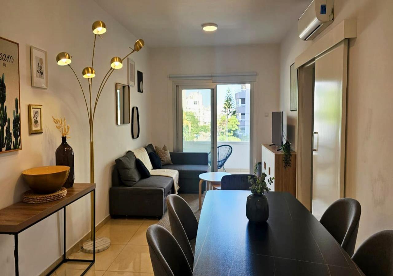 Phaedrus Living: City Centre Luxury Flat Esperidon 201 Nicosia Exterior foto
